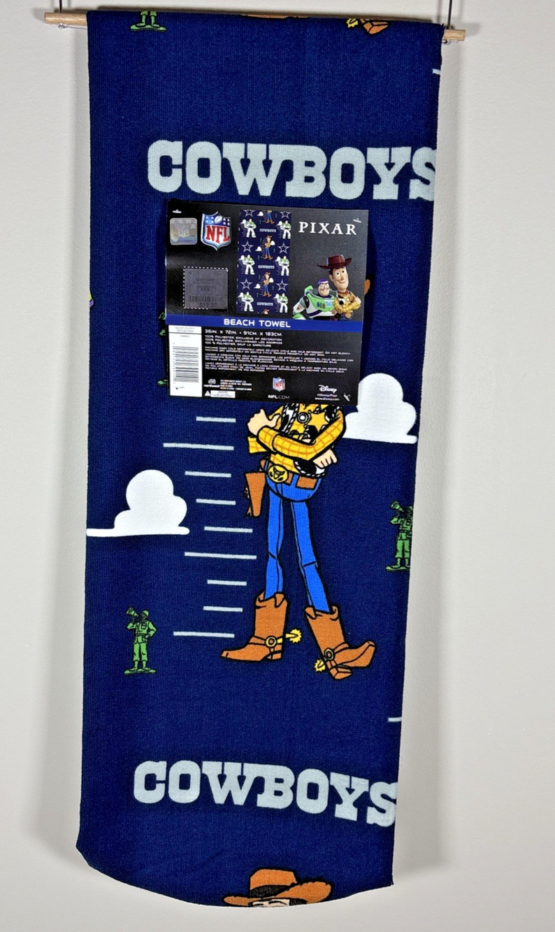 NWT Disney Dallas Cowboys NFL Toy Story Woody & Buzz Beach Towel 36”x72”